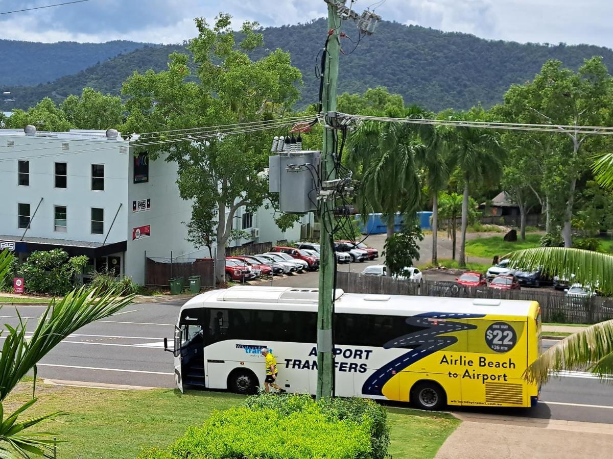 Watersons At Airlie Central Apartments Airlie Beach Exterior photo
