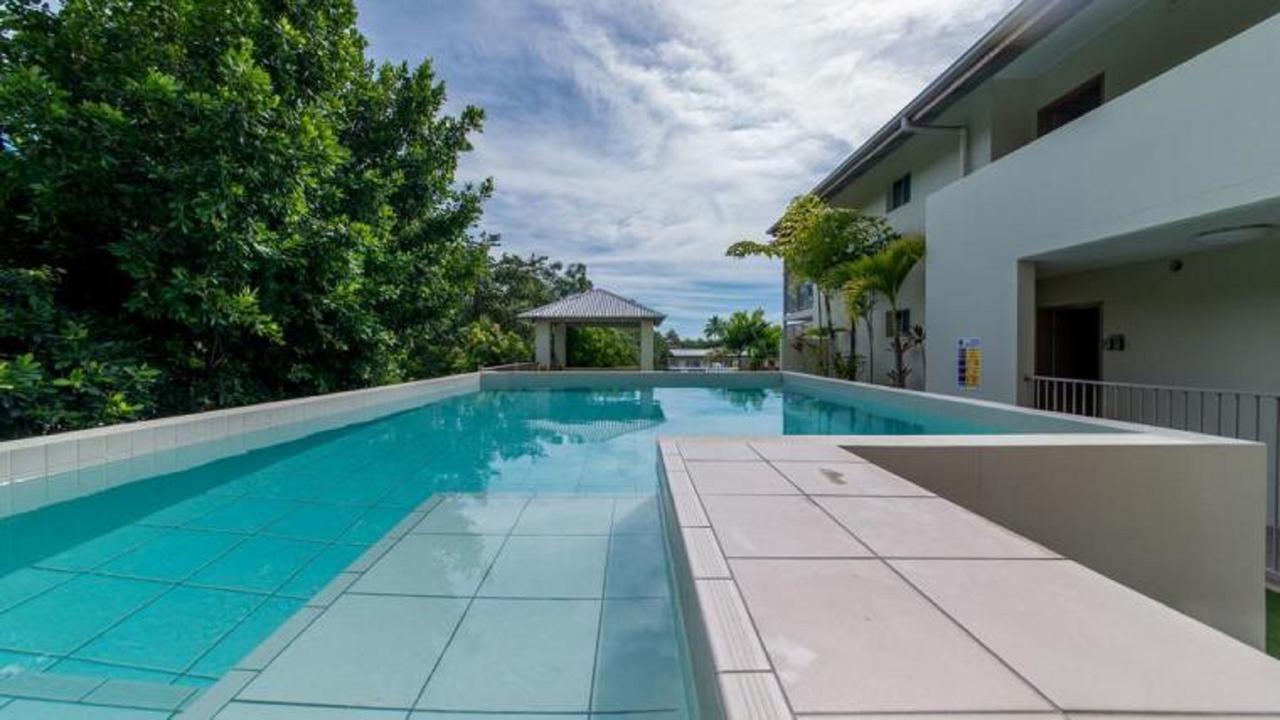 Watersons At Airlie Central Apartments Airlie Beach Exterior photo