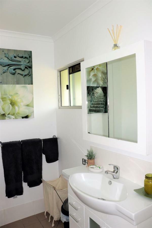 Watersons At Airlie Central Apartments Airlie Beach Exterior photo